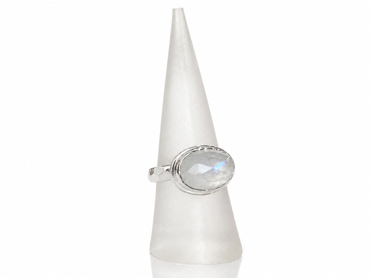 Silver Oval Faceted Moonstone Ring with Hammered Band Size 8