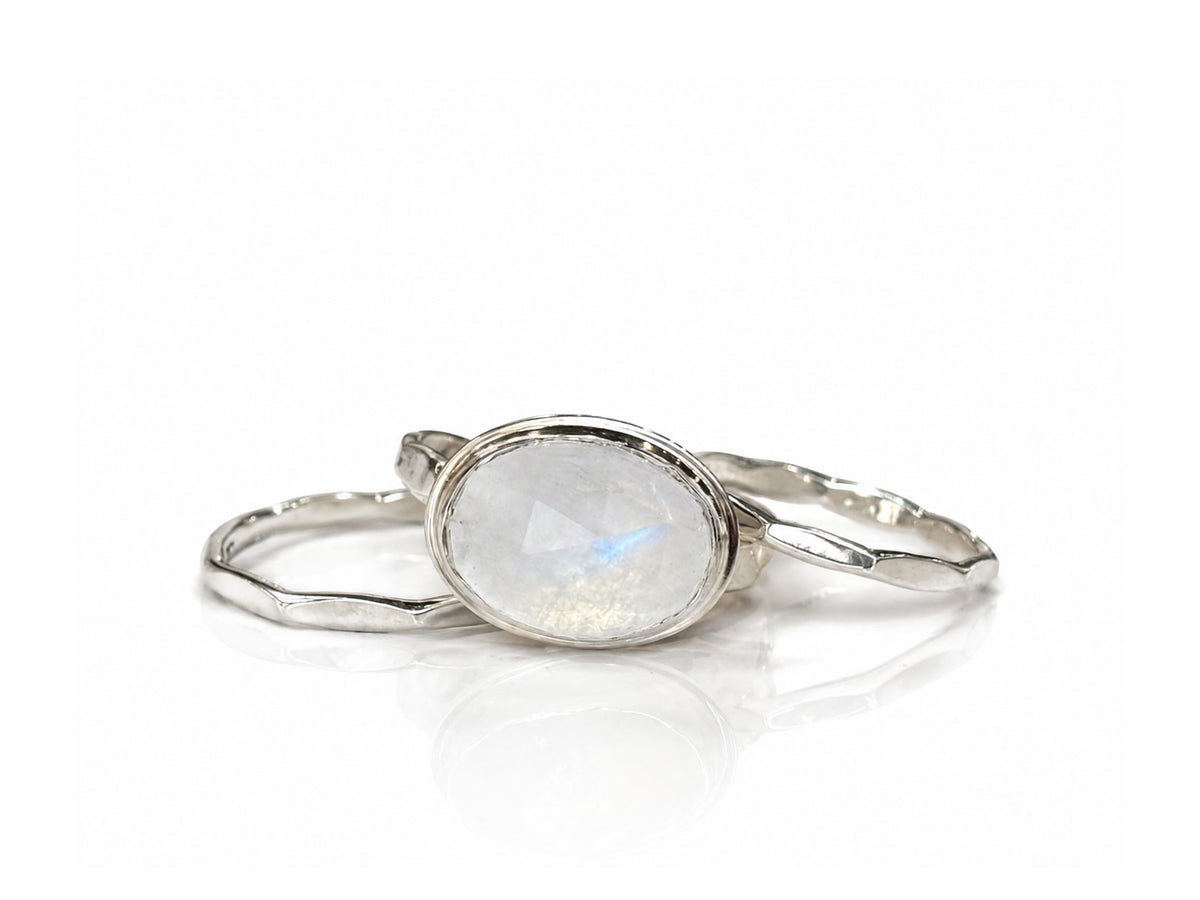 Silver Oval Faceted Moonstone Ring with Hammered Band Size 7