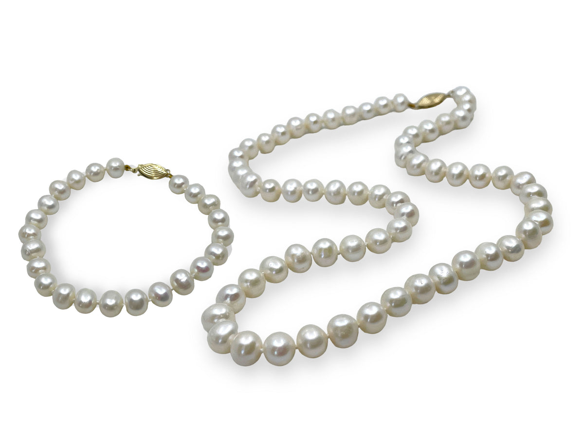 Smooth White Freshwater Cultured Pearl Necklace and Bracelet Set